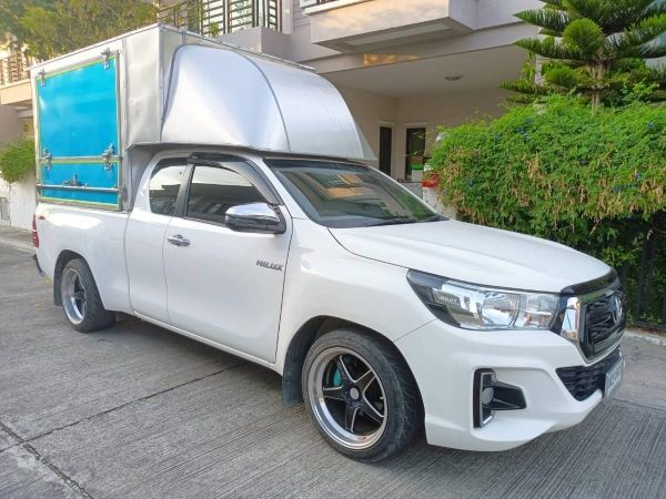 vายรถบ้าน พร้อมตู้ทึบ 2 in 1 เป็นฟู๊ดทรัคได้ สภาพใหม่มาก  Toyota Hilux Revo  Z Edition Smartcab 2.4 J Plus AT  ปี 2019 สีขาว